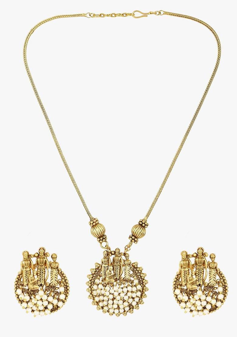 Gold Stone Studded And Beaded Gold Plated Jewellery Set