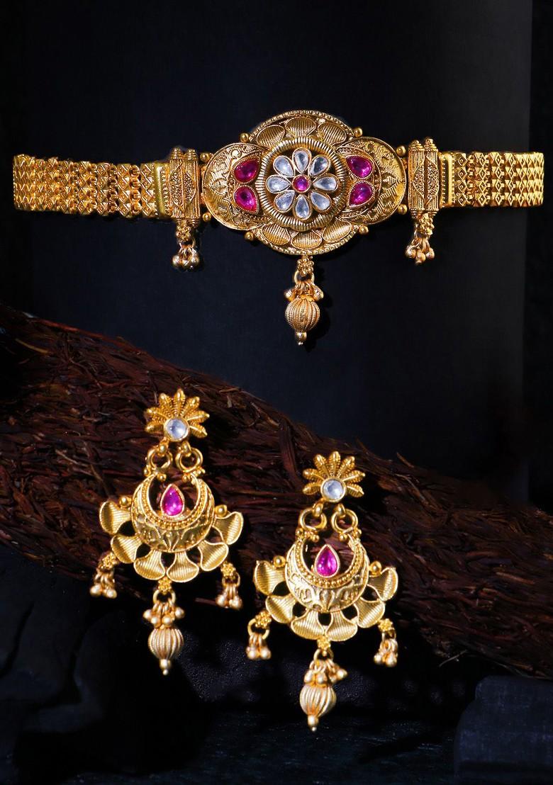 Gold Stone Studded And Beaded Gold Plated Jewellery Set