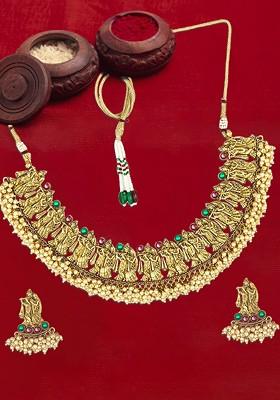 Gold  Stones Studded  Gold Plated Jewellery Set