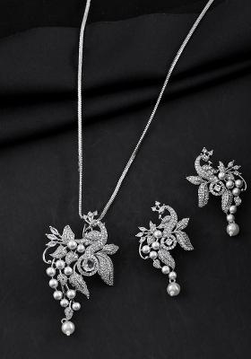 Silver Plated Ad And Pear Studded Peacock Shaped Chain Set