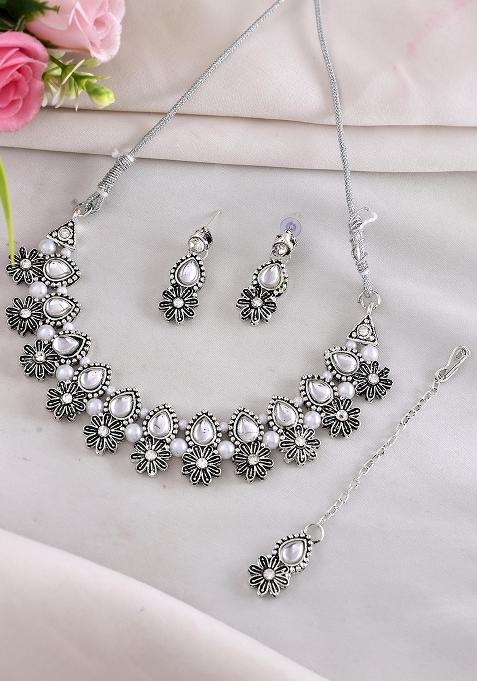 Oxidized Floral Designed Stone Studded Necklace Set