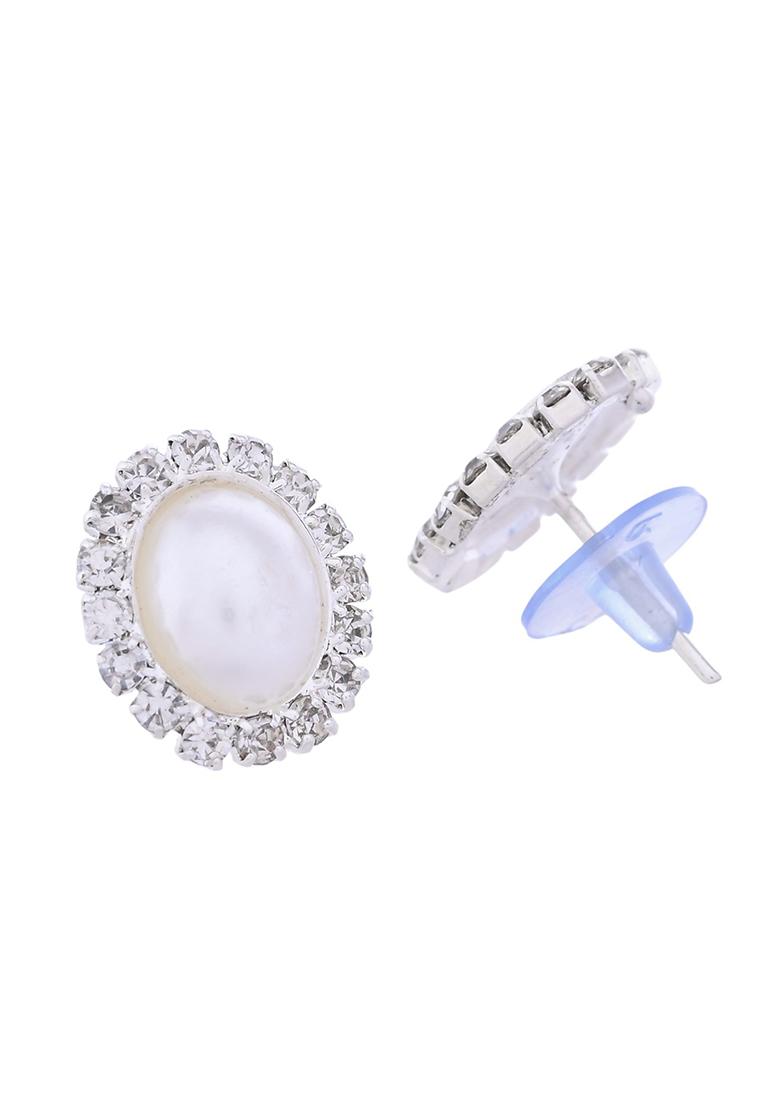 Silver Plated Pearl And Stones Studded Oval Shaped Jewellery Set