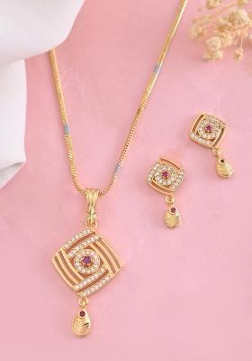 Gold Plated Square Shaped Ad Stone Studded Chain Set