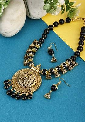 Black Pearl Beaded Gold Plated Necklace Set