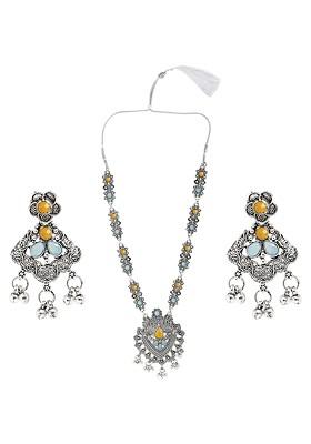 Silver Stone Studded Gold Plated Necklace Set