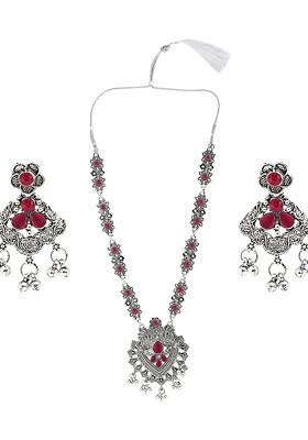 Silver Stone Studded Gold Plated Necklace Set