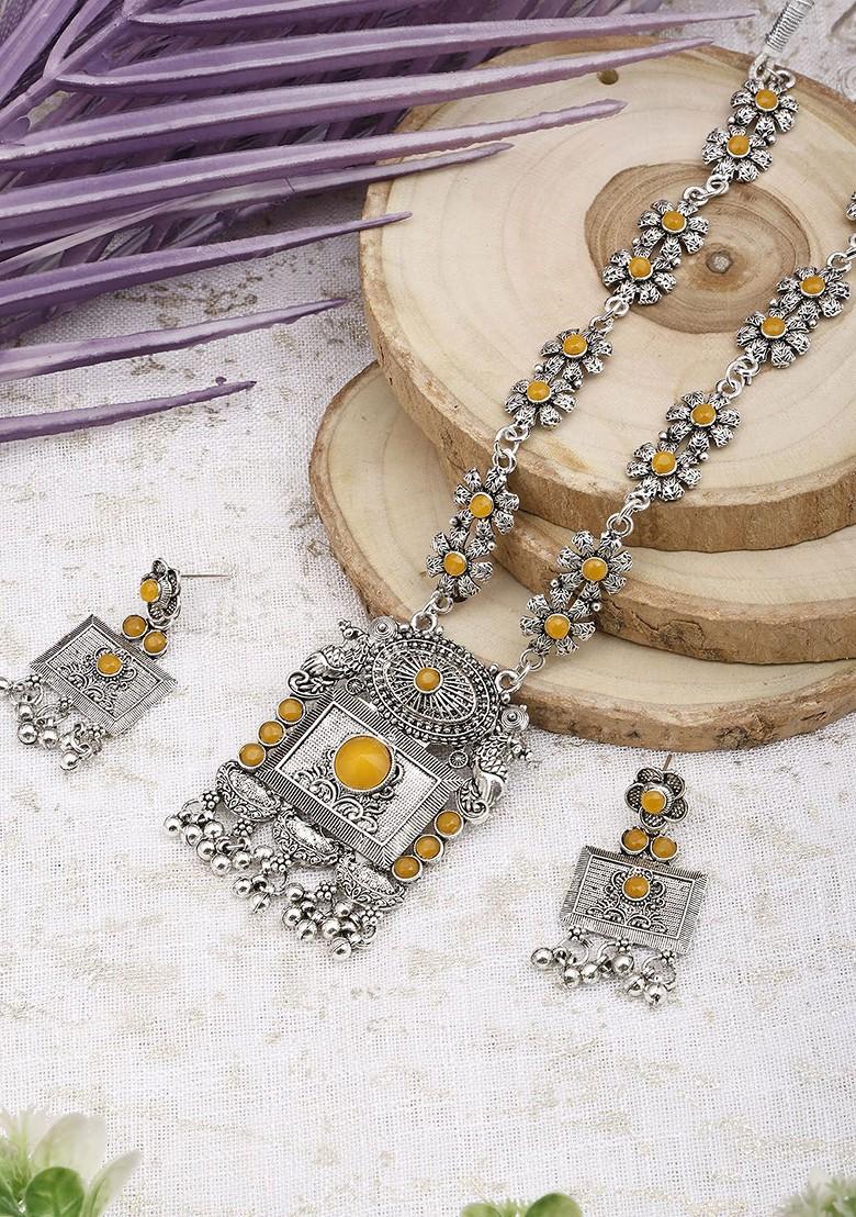 Silver Stone Studded Gold Plated Necklace Set