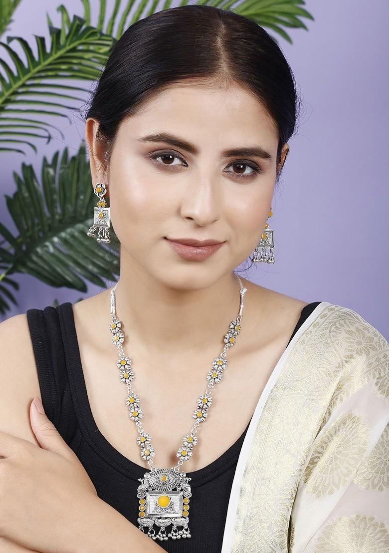 Silver Stone Studded Gold Plated Necklace Set