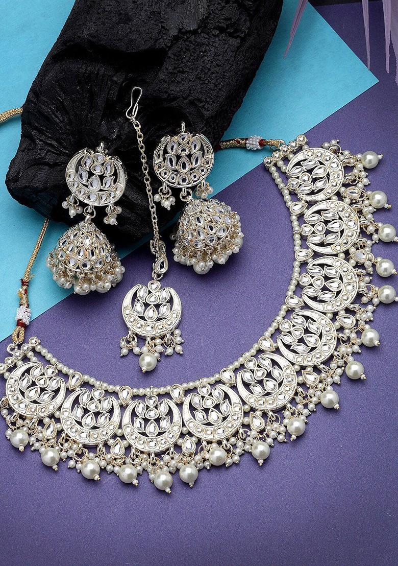 White Kundan And Beads Studded Choker Gold Plated Necklace Set