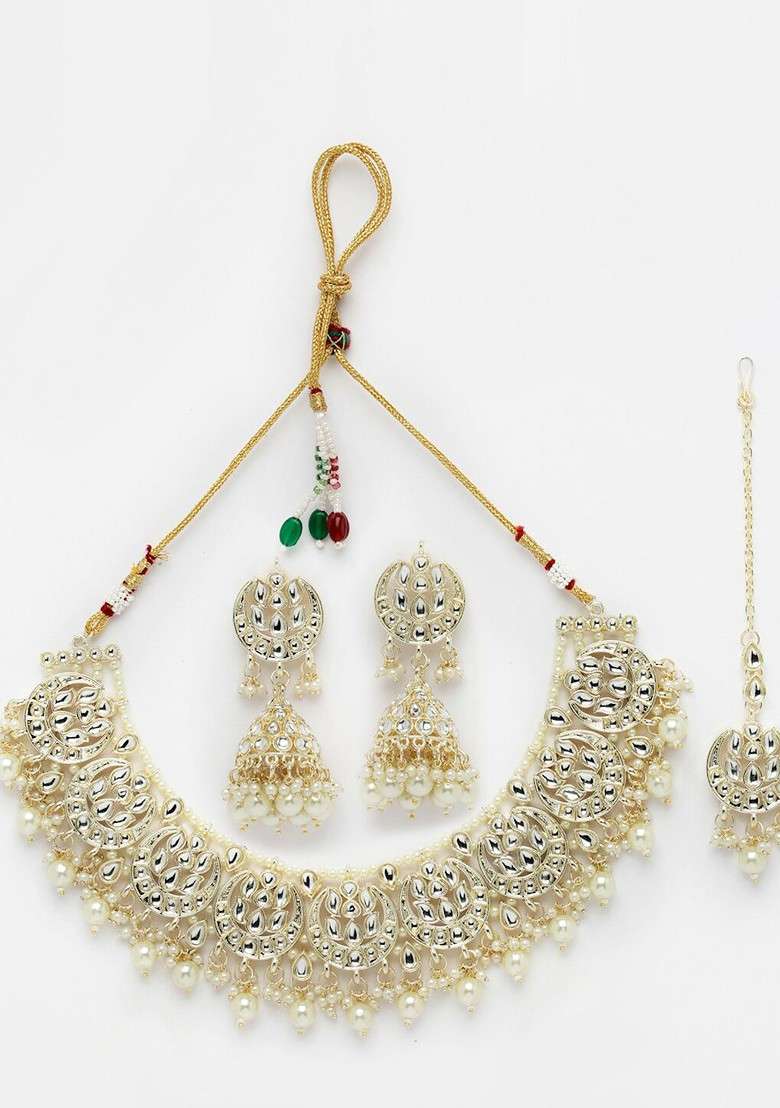 White Kundan And Beads Studded Choker Gold Plated Necklace Set - Indya