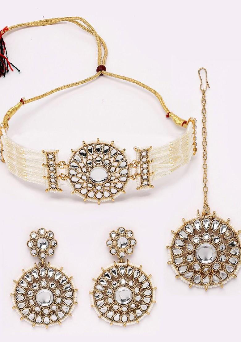 White Kundan And Beads Studded Choker Gold Plated Necklace Set