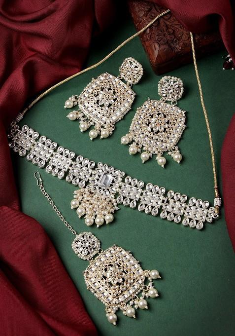 White Kundan And Beads Studded Choker Gold Plated Necklace Set