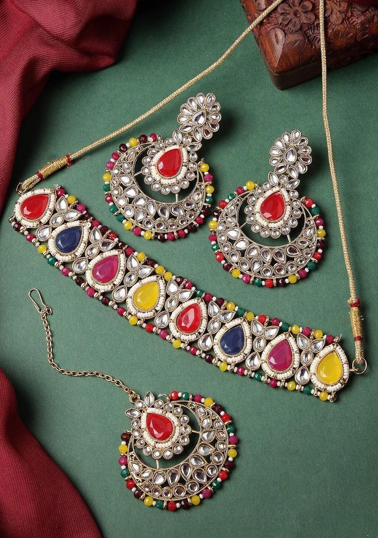 Gold Kundan Studded And Pearl Beaded Gold Plated Necklace Set