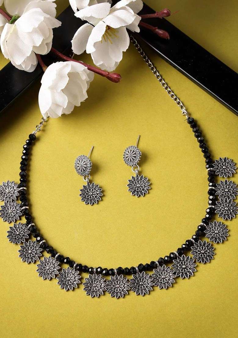 Silver Floral Shaped Silver Plated Necklace Set - Indya