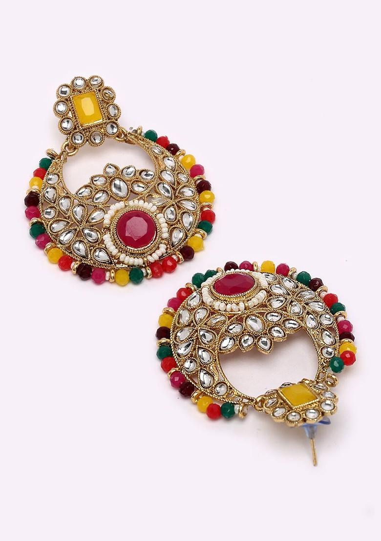 White Kundan Studded And Pearl Beaded Gold Plated Necklace Set