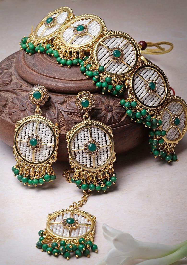 Green Stone Studded And Pearl Beaded Jewellery Gold Plated Necklace Set - Indya