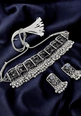 Silver Studded Oxidised Necklace Set