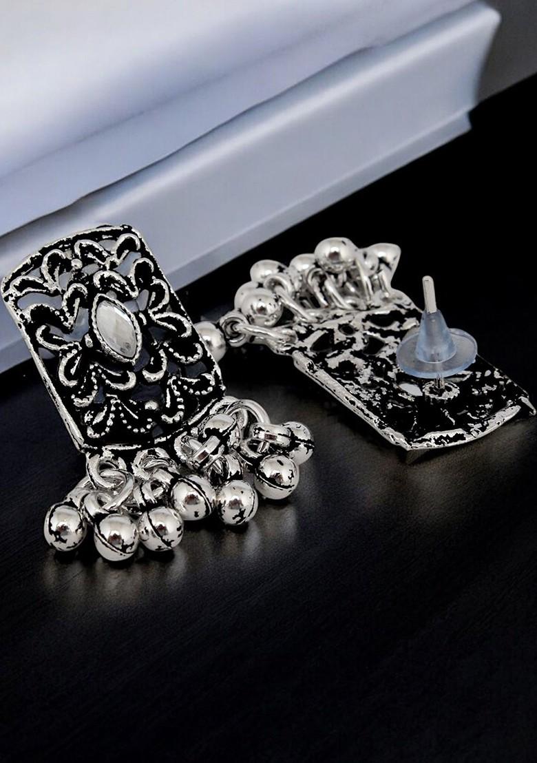 Silver Studded Oxidised Necklace Set