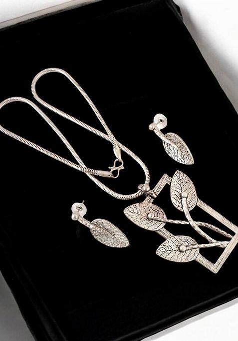 Silver Leaf Silver Plated Necklace Set
