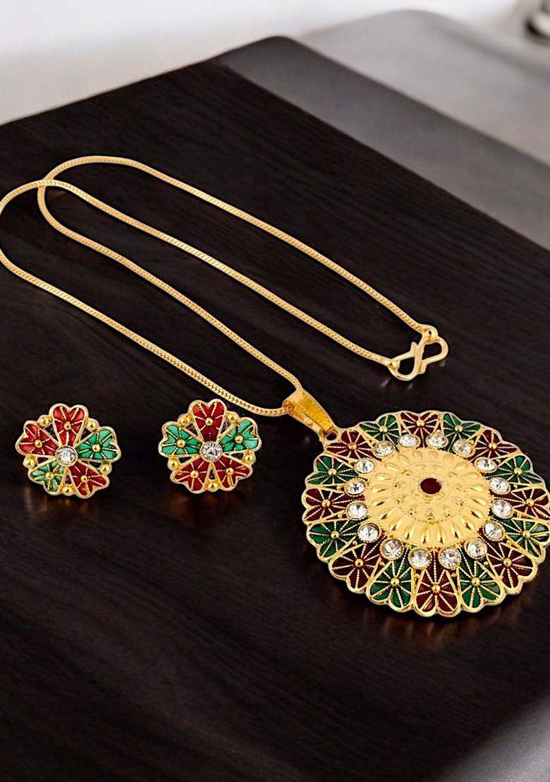 Gold Studded Gold Plated Necklace Set
