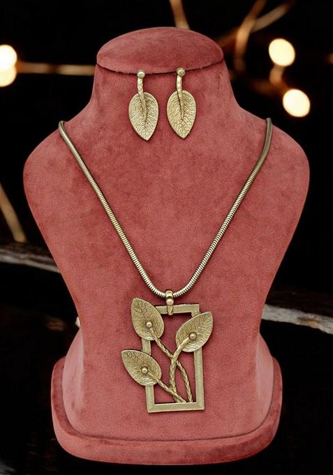 Gold Leaf Gold Plated Necklace Set