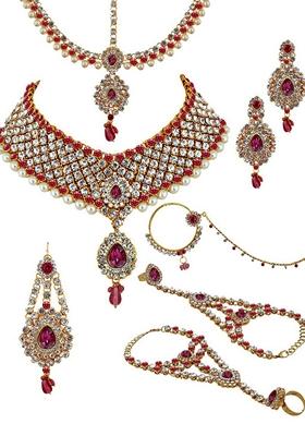 Gold Studded Gold Plated Necklace Set