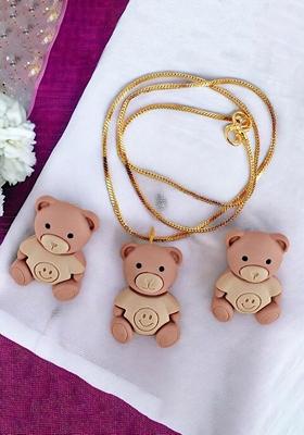 Peach Studs Silver Plated Necklace Set