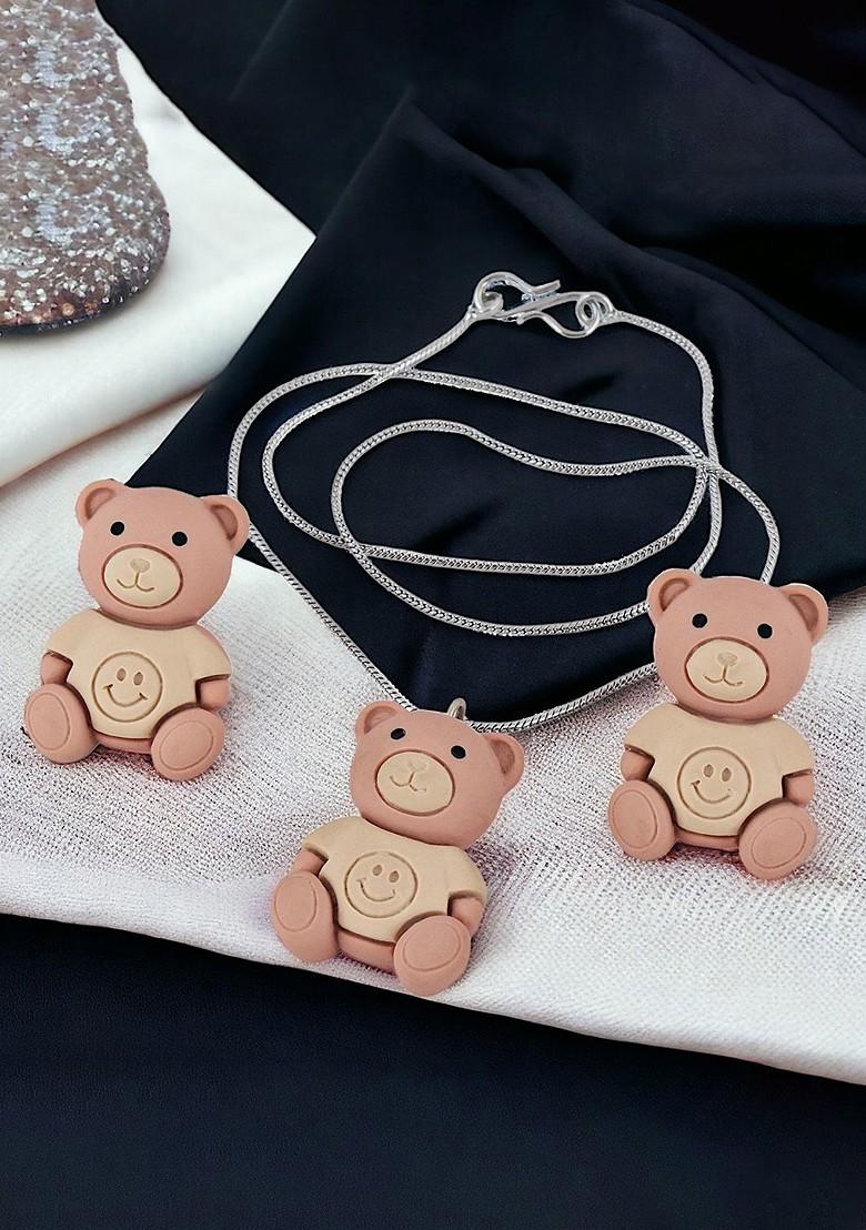 Peach Studs Gold Plated Necklace Set