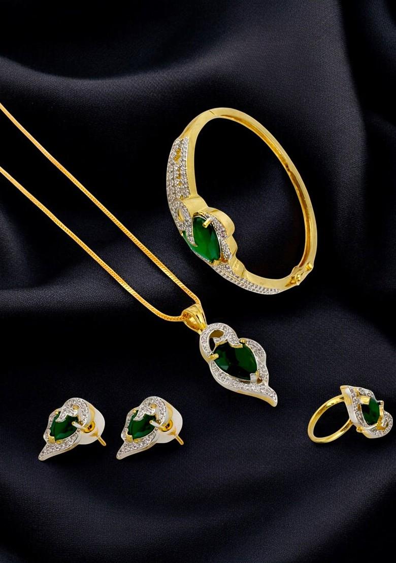 Gold Studded Gold Plated Necklace Set