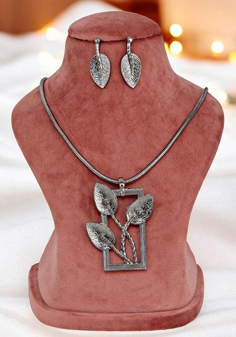 Silver Leaf Silver Plated Necklace Set