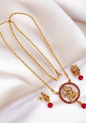 Gold Studded Gold Plated Necklace Set