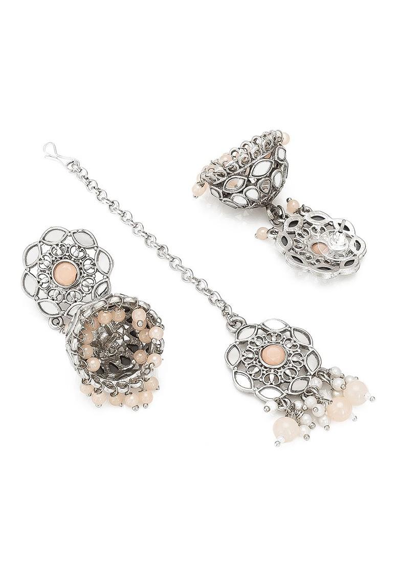 Silver Silver Toned And Beige Stone Studded And Pearl Beaded Handcrafted Jewellery Set