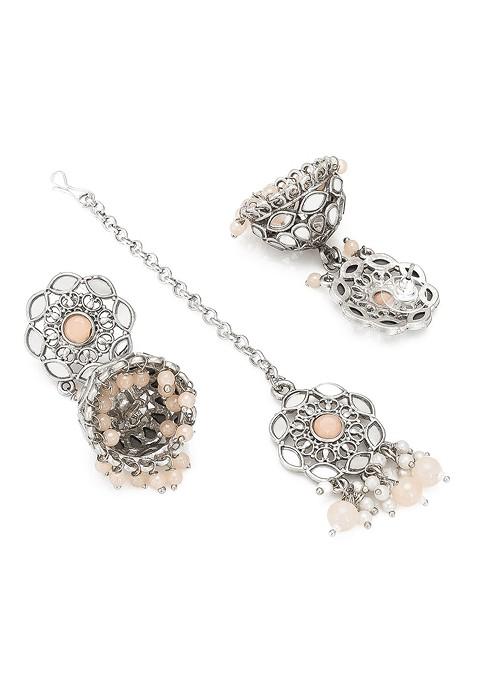 Silver Silver Toned And Beige Stone Studded And Pearl Beaded Handcrafted Jewellery Set