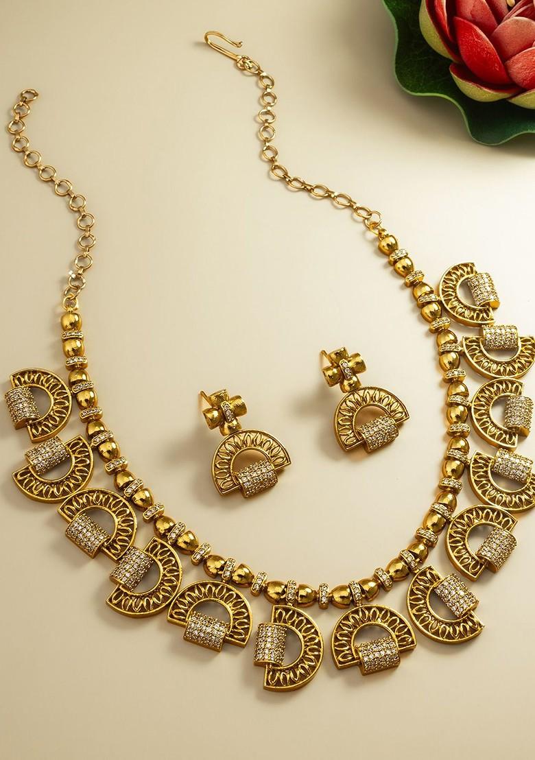 Gold Plated Stones Studded And Beaded Jewellery Set