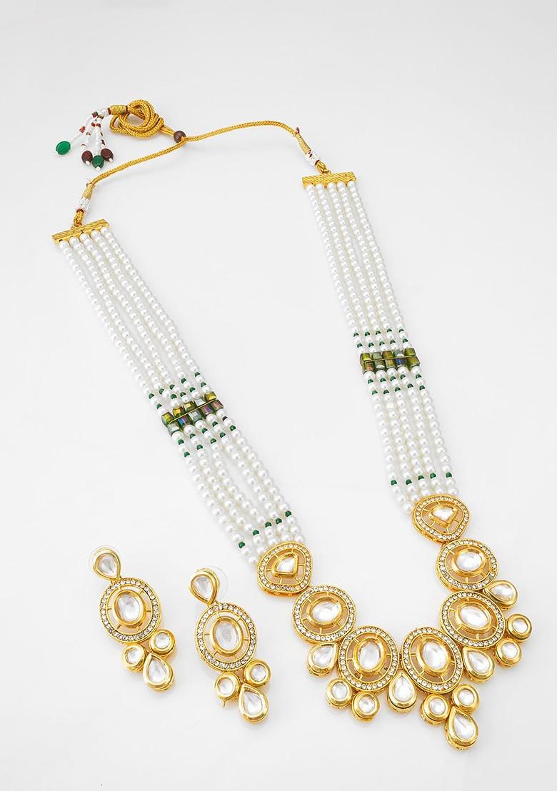 Gold Plated Kundan Studded And Beaded Jewellery Set
