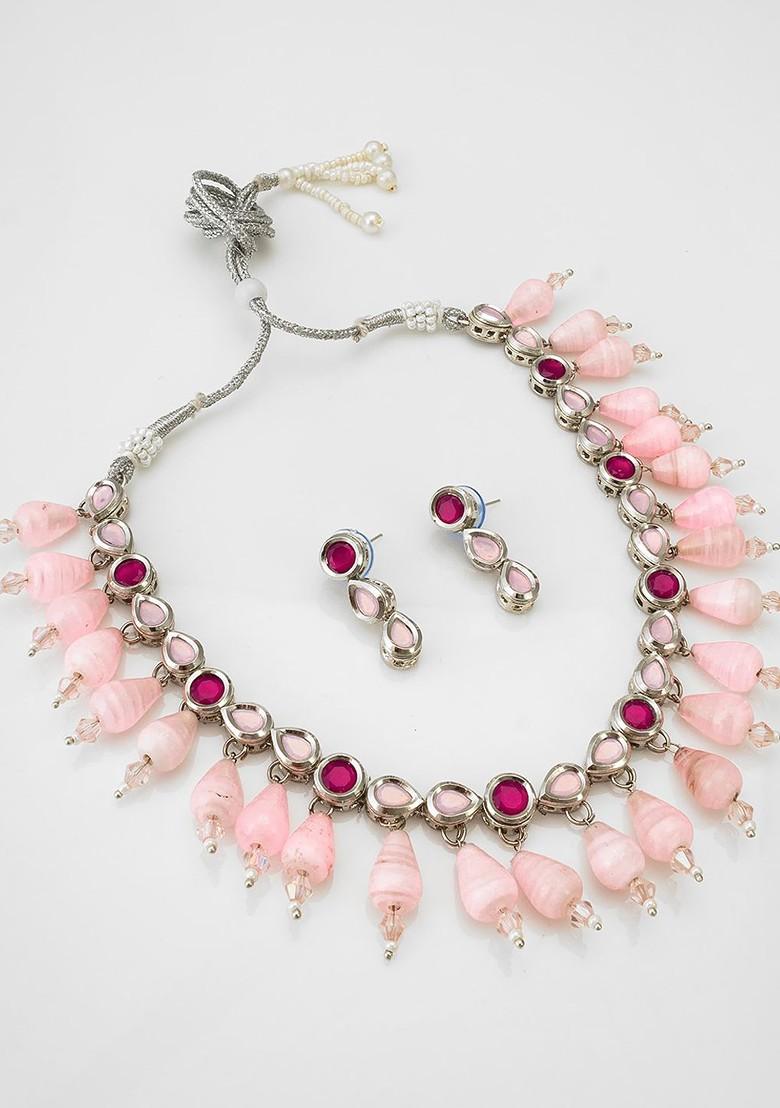 Kundan Studded And Beaded Jewellery Set