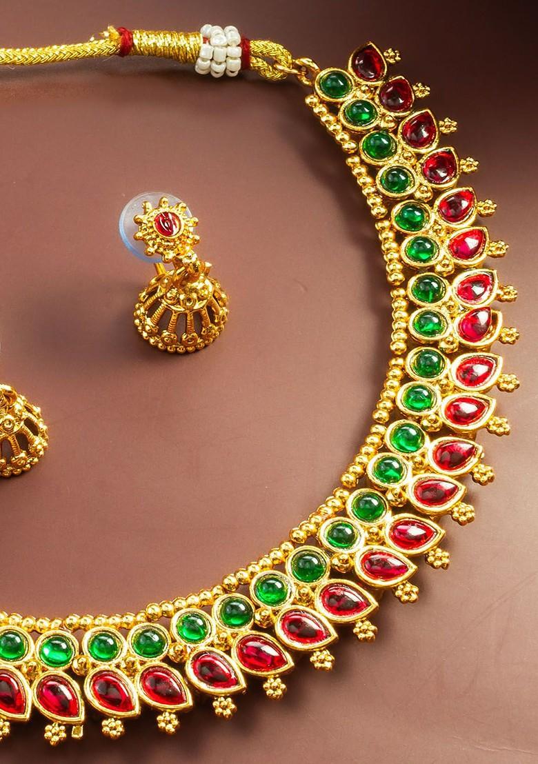 Kundan Studded Jewellery Set