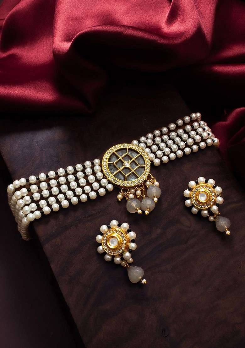 Gold Plated Kundan And Pearls Studded And Beaded Choker Jewellery Set - Indya