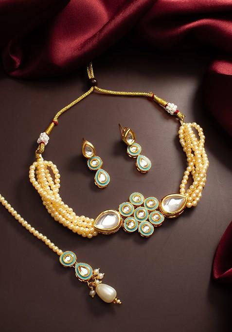 Gold Plated Kundan Stone Studded And Pearls Beaded Jewellery Set