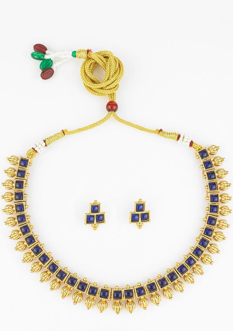 Kundan Studded Jewellery Set