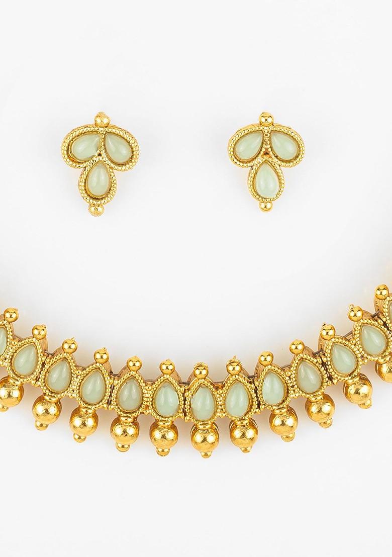 Kundan Studded Jewellery Set