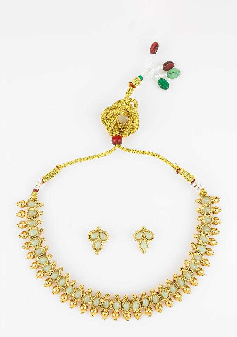 Kundan Studded Jewellery Set
