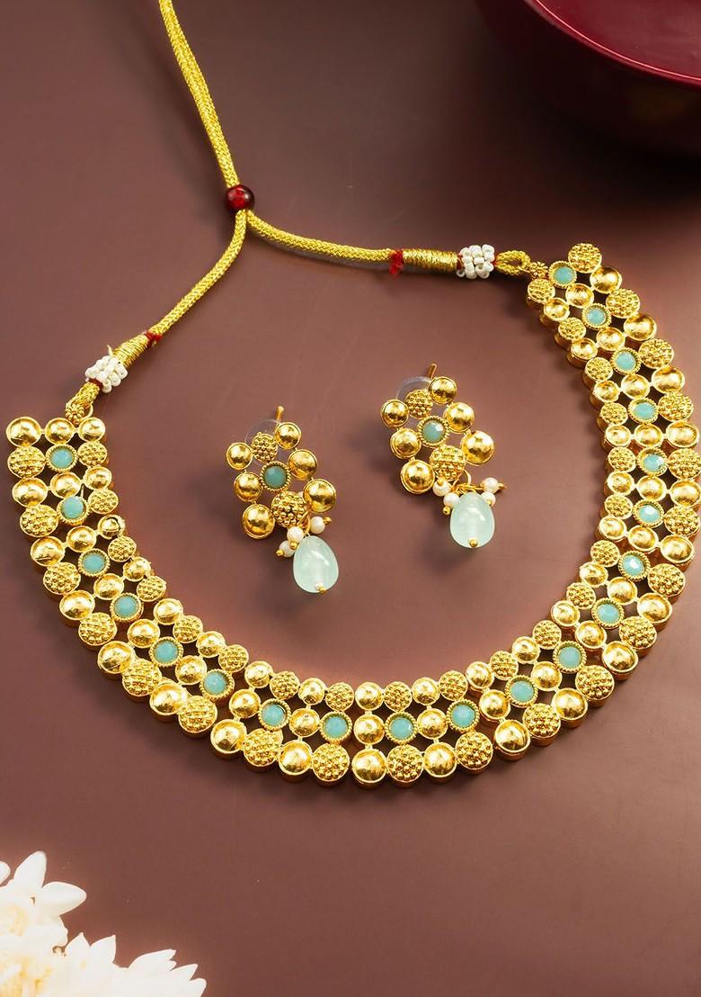 Kundan Studded Jewellery Set