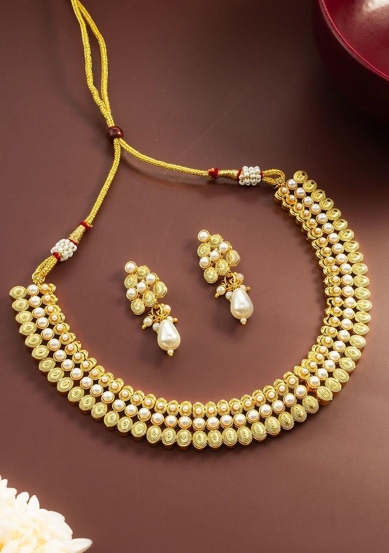 Kundan Studded Jewellery Set