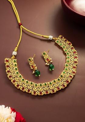 Kundan Studded Jewellery Set