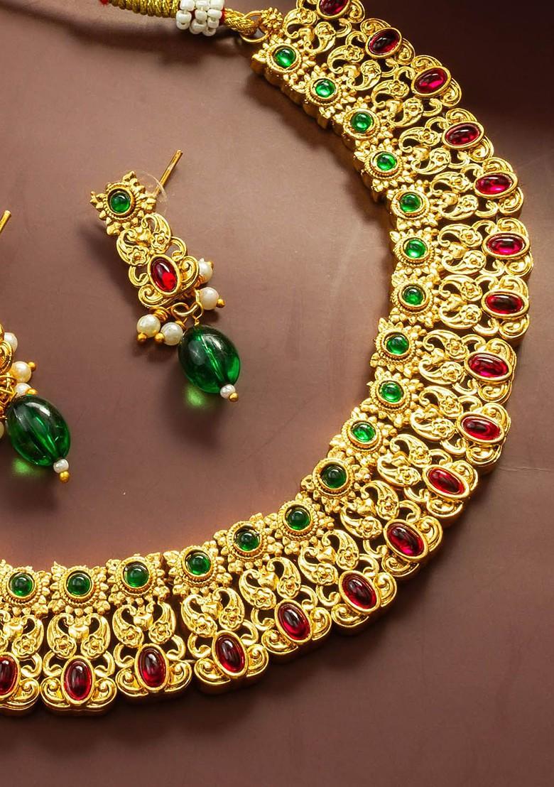 Kundan Studded Jewellery Set