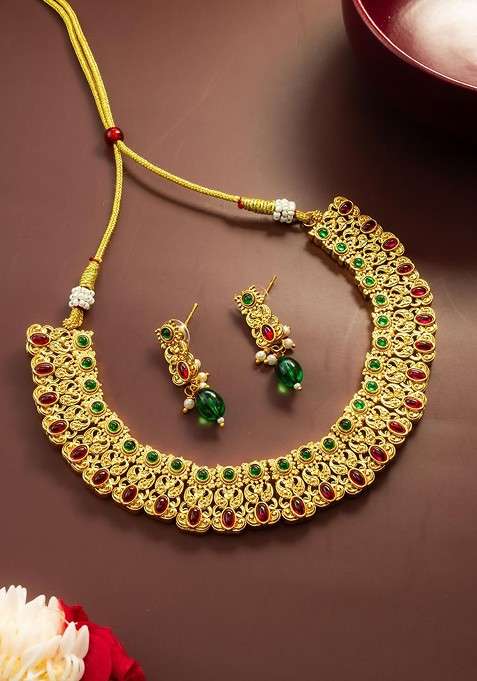 Kundan Studded Jewellery Set
