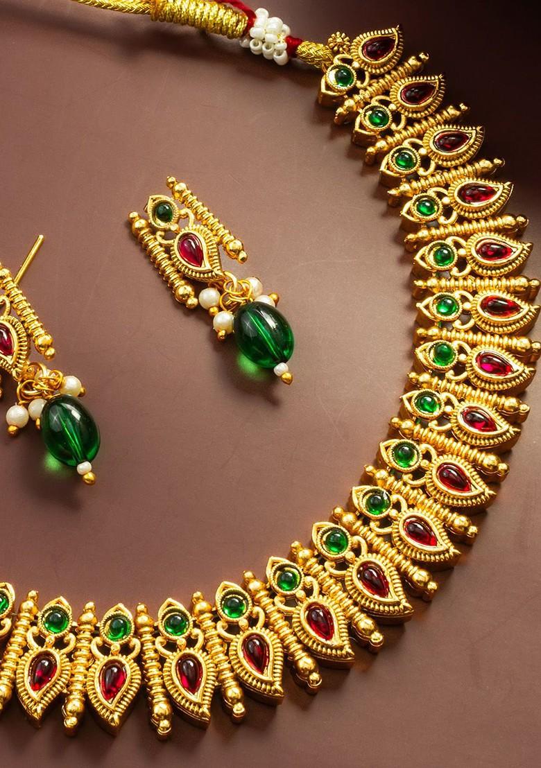 Kundan Studded Jewellery Set