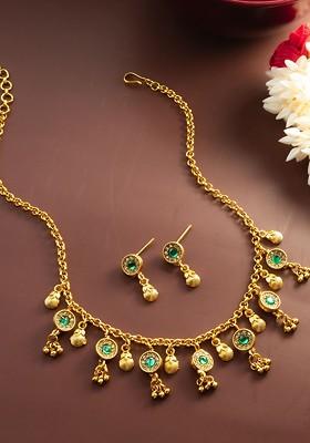 Kundan Studded Jewellery Set