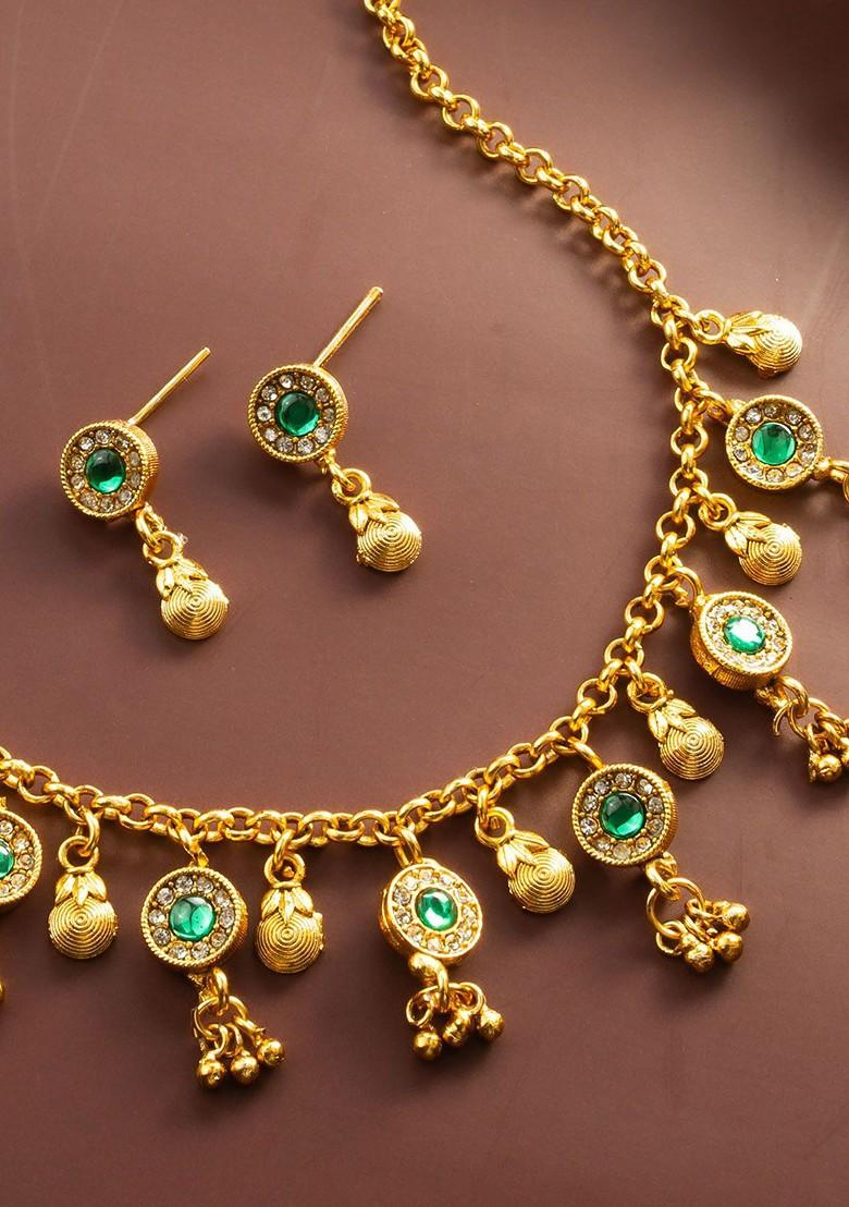 Kundan Studded Jewellery Set